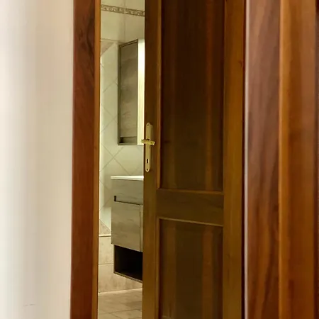 Mm Ma Maison Pensión Roma